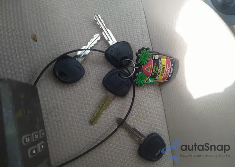 2009 Kia Rio Lx z USA, uszkodzony, nr VIN KNADE223596526203